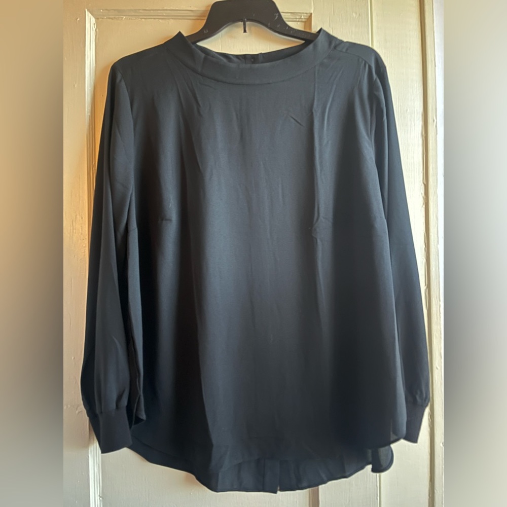 Loft plus size 20W black blouse, NWT